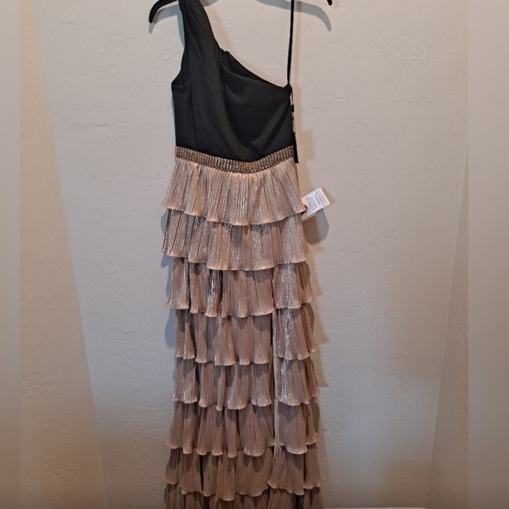 IEENA for MAC DUGGAL 26541 ONE SHOULDER LAYERED RUFFLE GOWN Size 2